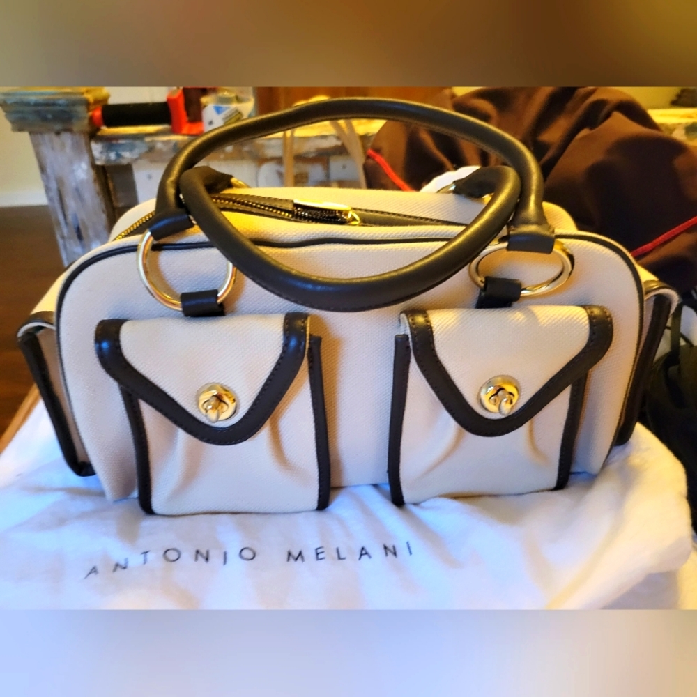 Gorgeous vintage and classic Antonio Melani